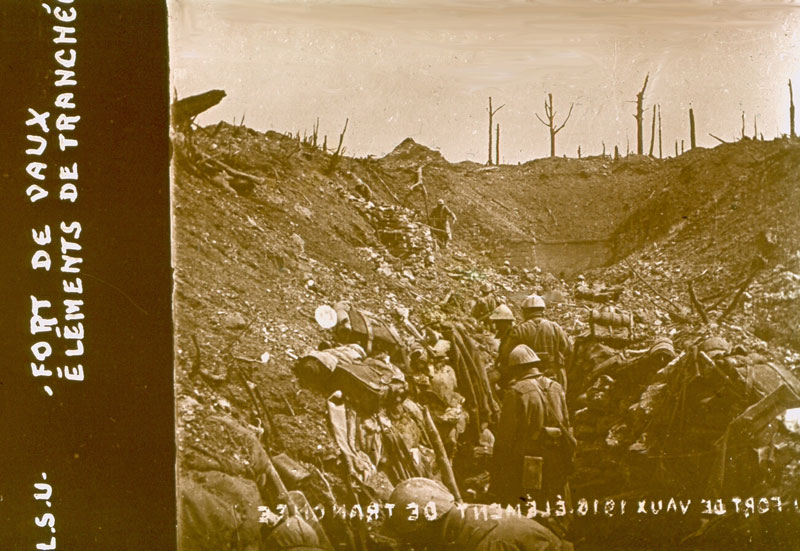 Fort de Vaux 1916 element de tranchée