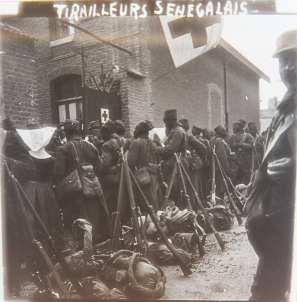 Reims 1914- Tirailleurs sénégalais (Collection : Paulette.F)