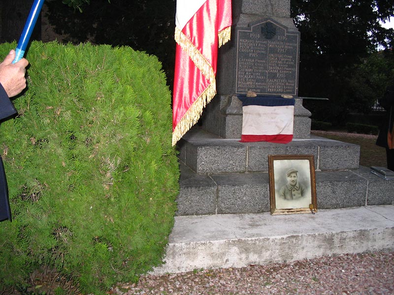 Monument aux morts (Documents: Maryse Roumengous)
