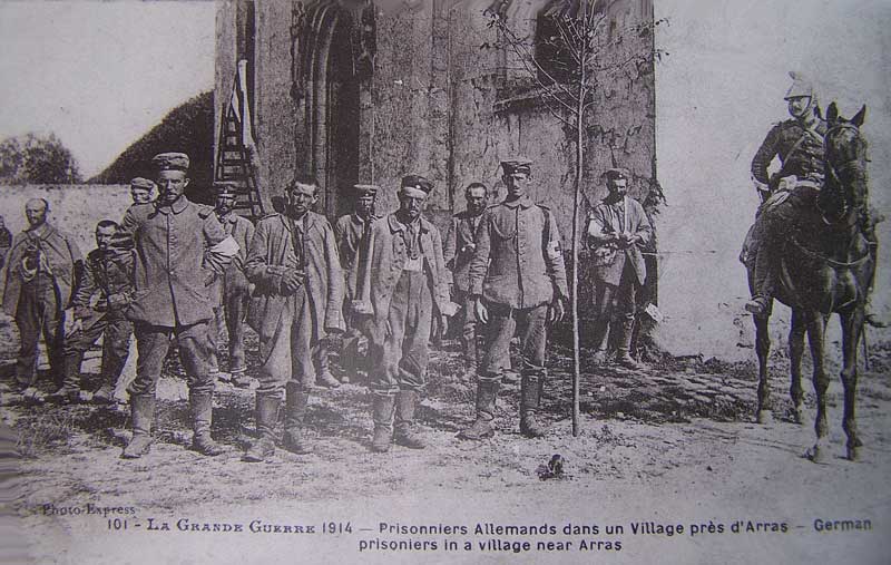 Prisonniers allemands, près d'Arras