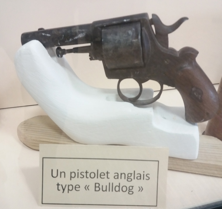 Pistolet anglais bulldog 