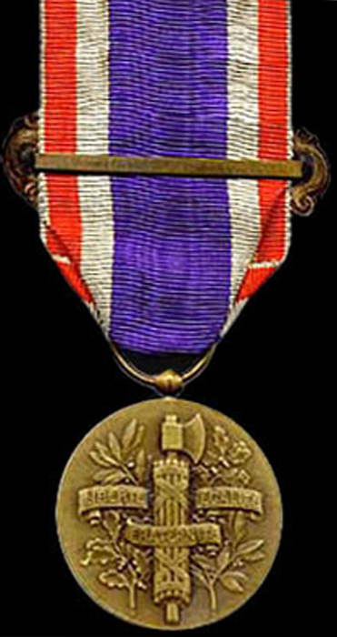 Médaille de la fidélite française pour les Alsaciens et les Lorrains-verso.