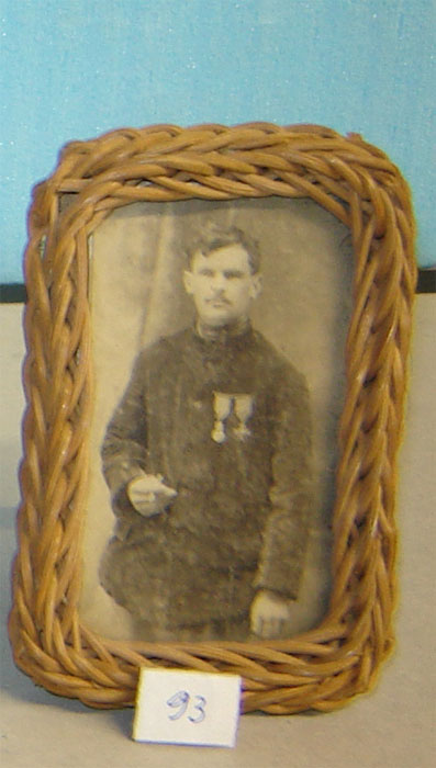 Photo de soldat français sur cadre osier (Collection privée: A-R)