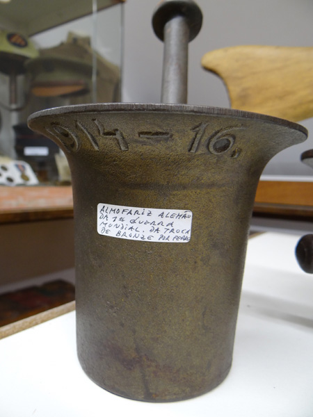 Mortier en fer échangé par gouvernement allemand contre cuivre ou alu (Collection-A.R)